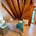 Atico Miraestrela: Duplex Con Vistas A Sallent *