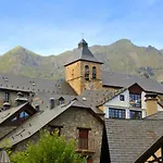 Atico Miraestrela: Duplex Con Vistas A Sallent *