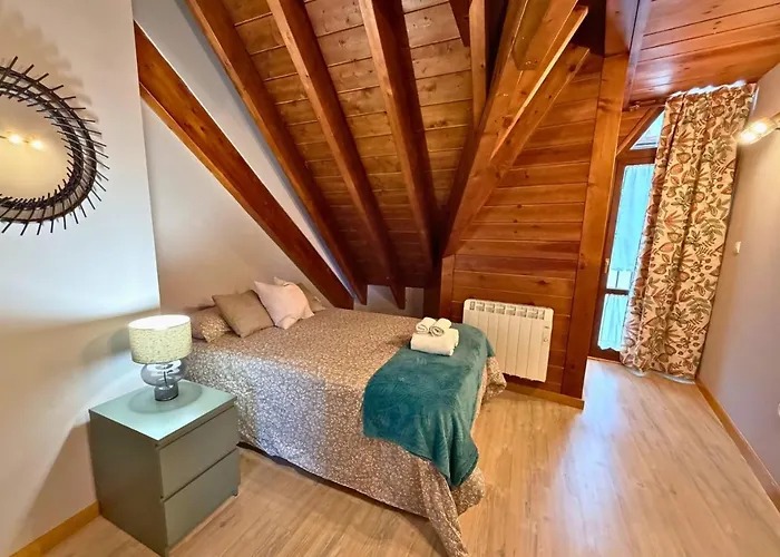 Atico Miraestrela Duplex Con Vistas A Sallent *